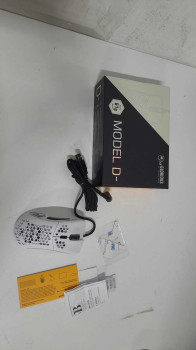GLORIOUS MODEL D-GLO-MS-DM-MW MATTE WHITE (OUTLET)